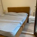 Borgo Castello E1 Apartment *