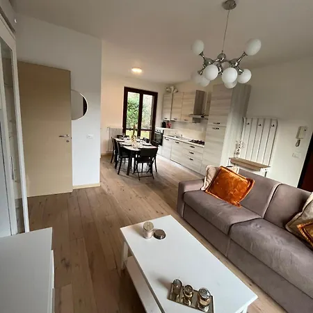 דירה Borgo Castello E1